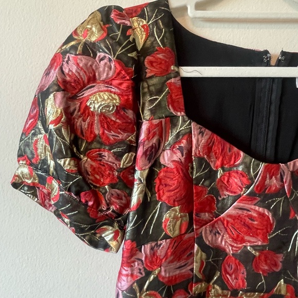 Super pretty ADELYN RAE

CLARIS PUFF SLEEVE JACQUARD MINI DRESS sz 4 - Picture 7 of 14